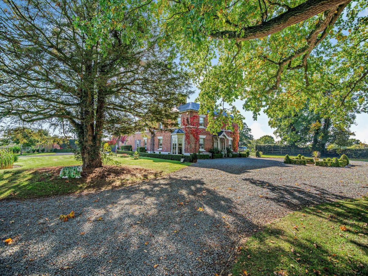 Willington Lodge Hanmer Exterior foto