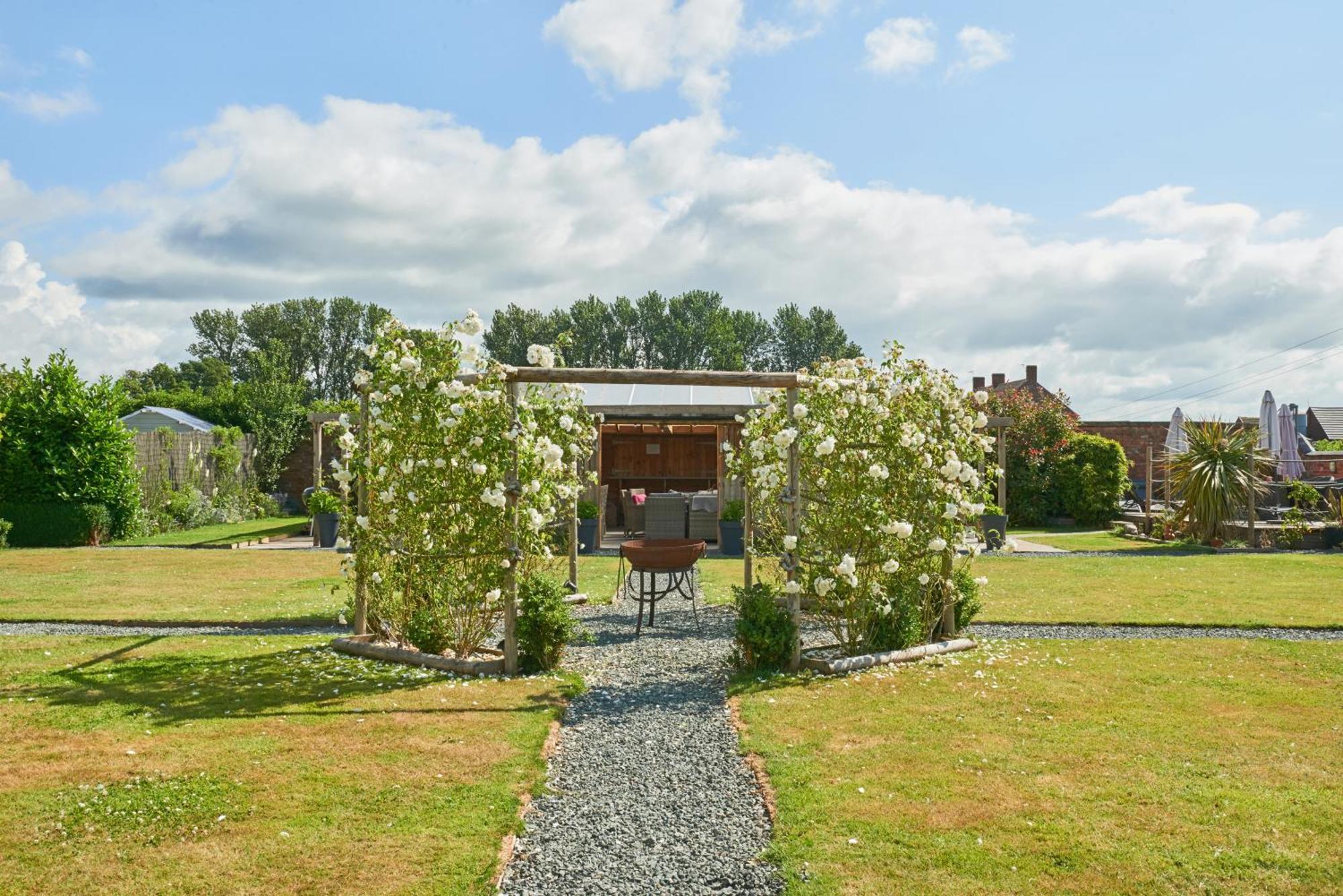 Willington Lodge Hanmer Exterior foto